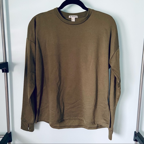 Forever 21 • Army Green Active Sweatshirt - Picture 3 of 13